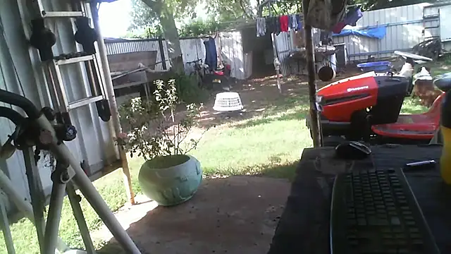 herbie010666 online show from 02/26/26, 05:40