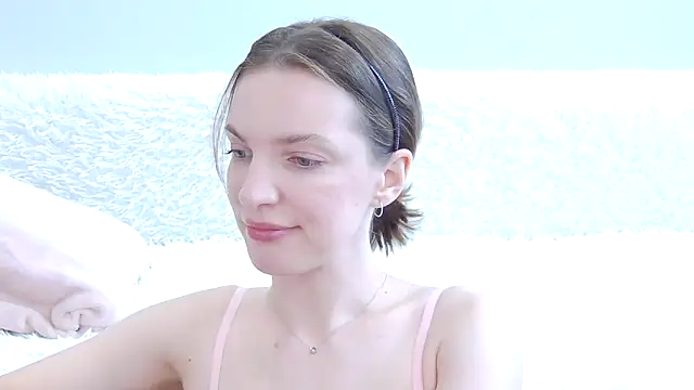 Snapshot of Beauty_Alex chatting on 06/15/26, 02:12 Beauty Alex online show from 06/15/26, 02:12