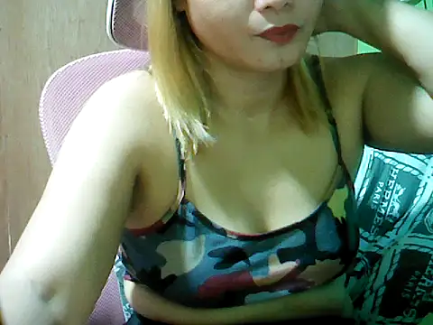 ashlylove25 online show from 10/18/25, 02:13