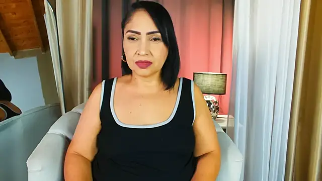 Snapshot of Madissononee chatting on 11/28/25, 12:22 Madissononee online show from 11/28/25, 12:22