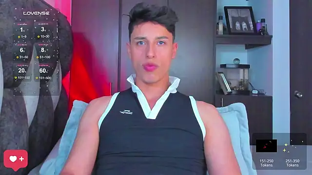 Snapshot of I_Gabriel chatting on 03/05/25, 10:10 I Gabriel online show from 03/05/25, 10:10