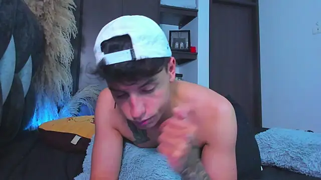 Snapshot of I_Gabriel chatting on 01/10/25, 12:06 I Gabriel online show from 01/10/25, 12:06