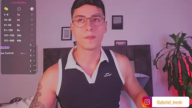 Snapshot of I_Gabriel chatting on 07/23/26, 04:54 I Gabriel online show from 07/23/26, 04:54
