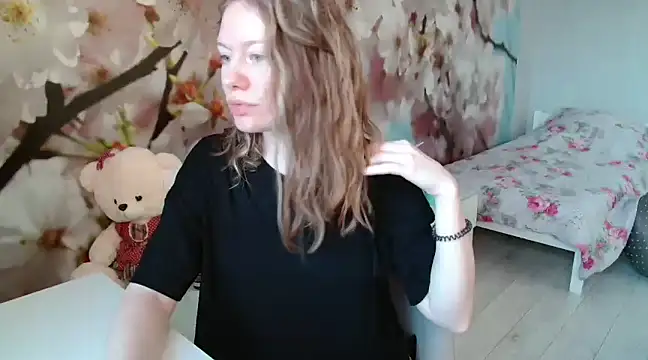 Snapshot of ConnieDaw chatting on 01/08/25, 10:04 ConnieDaw online show from 01/08/25, 10:04