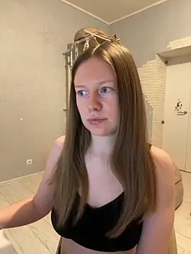 ConnieDaw online show from 12/20/25, 03:04