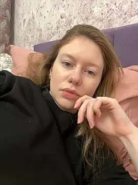 Snapshot of ConnieDaw chatting on 12/19/24, 10:45 ConnieDaw online show from 12/19/24, 10:45
