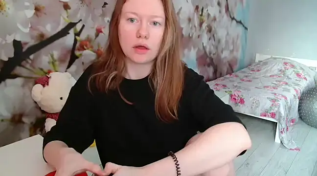 Snapshot of ConnieDaw chatting on 01/13/25, 06:06 ConnieDaw online show from 01/13/25, 06:06