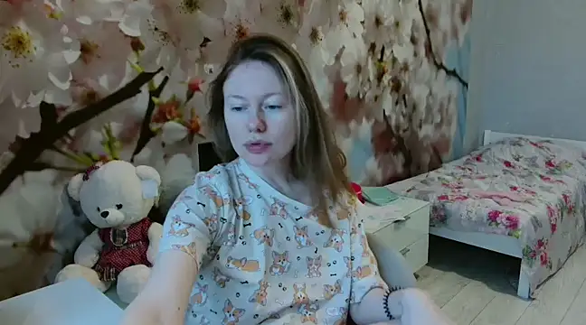 Snapshot of ConnieDaw chatting on 12/17/24, 05:07 ConnieDaw online show from 12/17/24, 05:07
