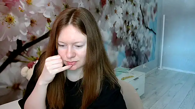 Snapshot of ConnieDaw chatting on 02/11/25, 05:58 ConnieDaw online show from 02/11/25, 05:58