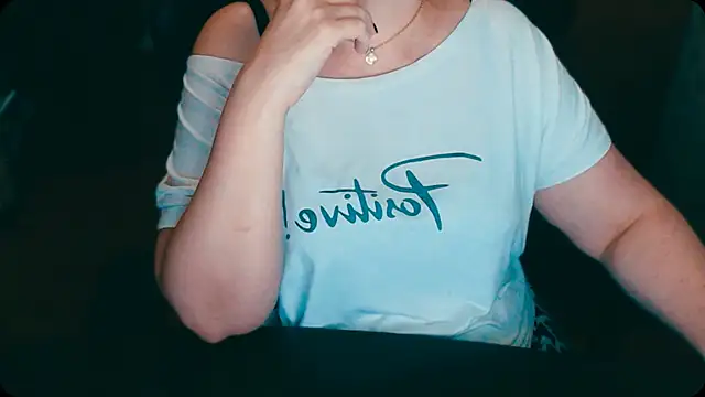 Snapshot of AlisaHot55 chatting on 11/07/25, 11:26 AlisaHot55 online show from 11/07/25, 11:26