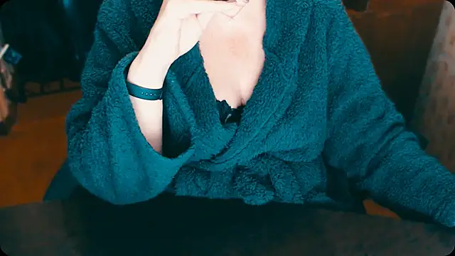 Snapshot of AlisaHot55 chatting on 11/28/25, 01:55 AlisaHot55 online show from 11/28/25, 01:55