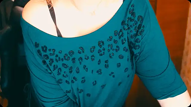 Snapshot of AlisaHot55 chatting on 12/02/25, 11:56 AlisaHot55 online show from 12/02/25, 11:56