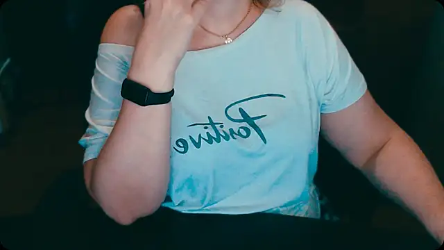 Snapshot of AlisaHot55 chatting on 11/21/25, 12:04 AlisaHot55 online show from 11/21/25, 12:04