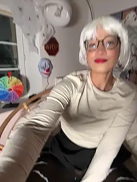 Lauyako online show from 10/30/25, 05:32