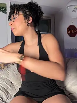 Lauyako online show from 02/01/26, 04:49