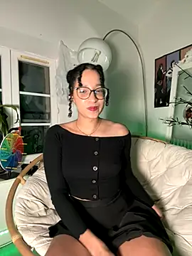 Lauyako online show from 11/27/25, 08:53