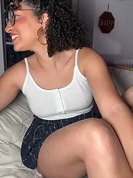 Lauyako online show from 03/18/26, 05:03