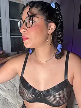 Lauyako online show from 04/14/26, 03:17