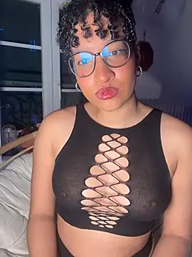 Lauyako online show from 03/04/26, 02:58