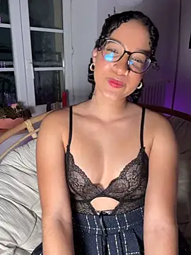 Lauyako online show from 04/07/26, 03:14