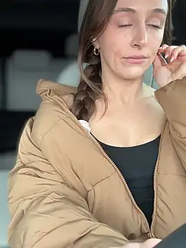 lunagirl13 online show from 02/24/26, 11:16