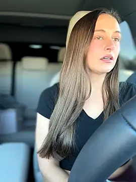 lunagirl13 online show from 10/24/25, 08:08