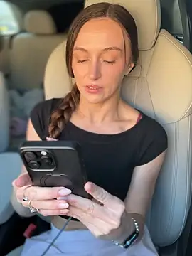 lunagirl13 online show from 03/13/26, 11:21