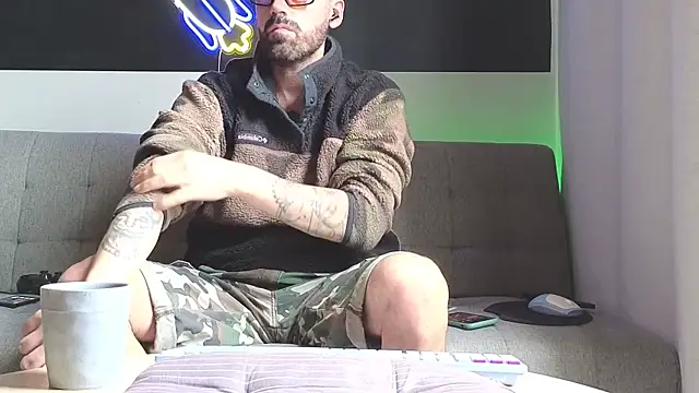 MattxFeet online show from 09/28/25, 12:23