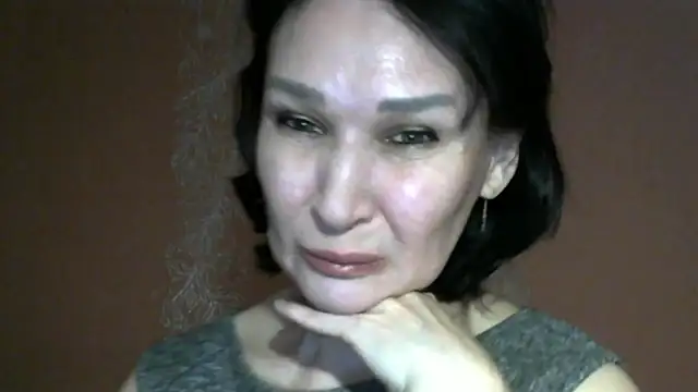 PrettyAndWild online show from 06/12/26, 03:10