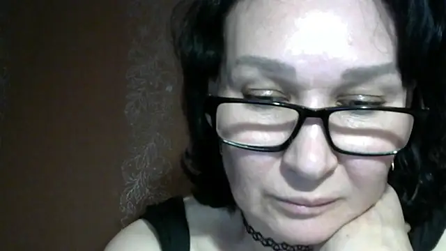 PrettyAndWild online show from 07/05/26, 02:13