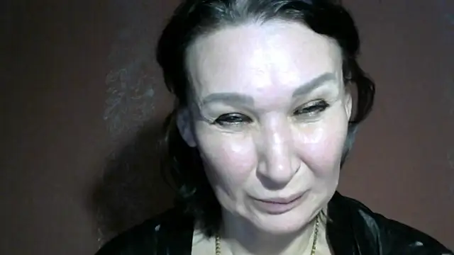 PrettyAndWild online show from 10/05/25, 04:20