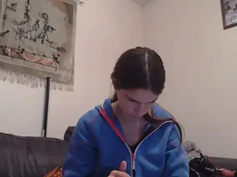 Geile-Luna online show from 10/22/25, 04:50