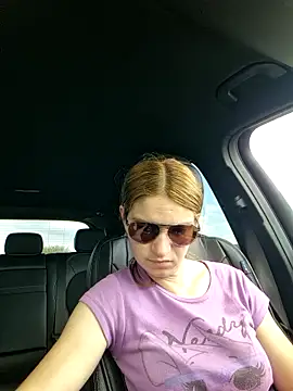 Geile-Luna online show from 04/17/26, 01:47