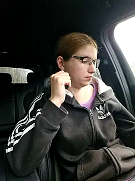 Geile-Luna online show from 04/19/26, 04:41