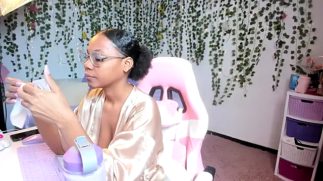 violeta milleer online show from 09/17/25, 03:25