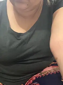 Snapshot of Preet_Kaur_69 chatting on 06/17/26, 05:45 Preet Kaur 69 online show from 06/17/26, 05:45