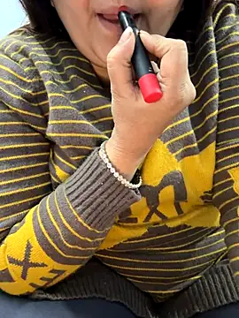 Preet Kaur 69 online show from 12/14/25, 05:51