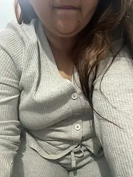 Preet Kaur 69 online show from 02/13/26, 09:53