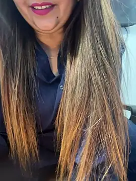 Snapshot of Preet_Kaur_69 chatting on 02/15/25, 06:44 Preet Kaur 69 online show from 02/15/25, 06:44
