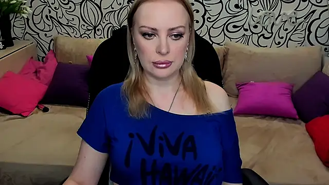 Hotdreamhere online show from 05/26/26, 04:21