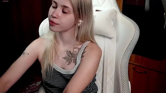 ho1yho1e online show from 09/24/25, 07:42