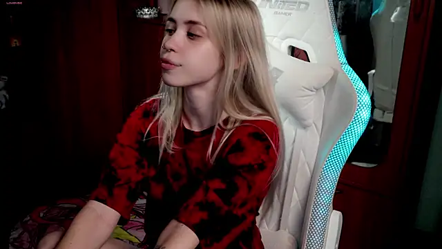 ho1yho1e online show from 10/16/25, 07:11