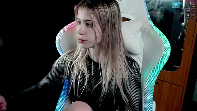 ho1yho1e online show from 12/05/25, 07:12