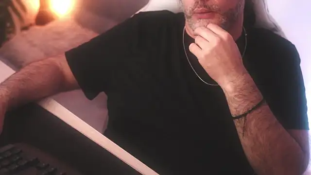 Sanders White online show from 03/03/25, 06:31