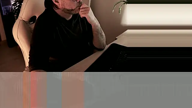 Sanders White online show from 12/29/24, 01:13