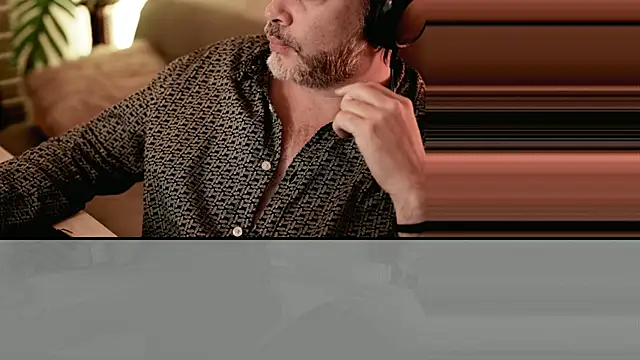 Sanders White online show from 01/31/25, 02:48