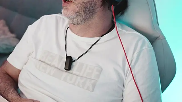 Sanders White online show from 02/23/25, 05:12