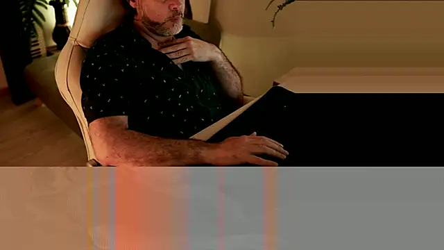 Sanders White online show from 12/12/24, 03:10