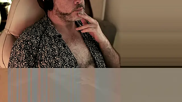 Sanders White online show from 12/23/24, 04:12