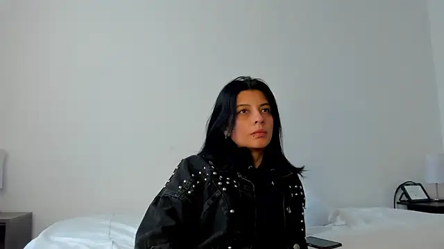 AneeSmith online show from 02/14/25, 09:21